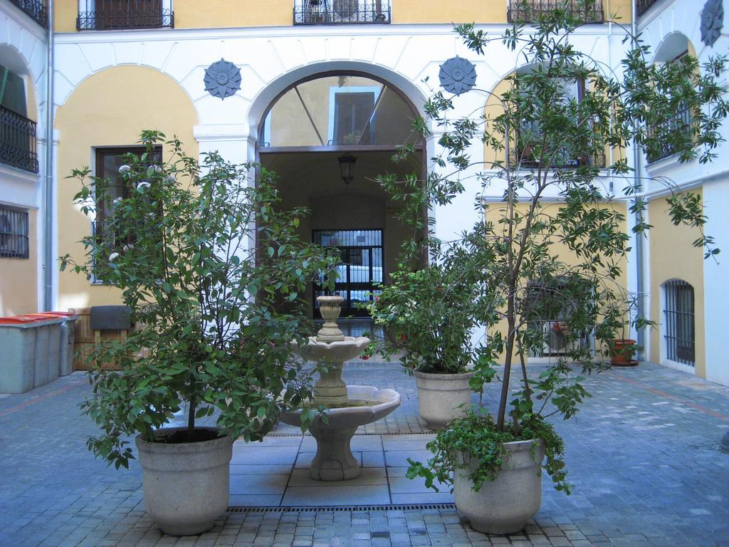 Hostal Huespedes Toledo Madrid Exteriör bild