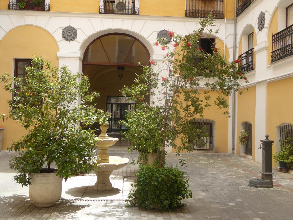 Hostal Huespedes Toledo Madrid Exteriör bild
